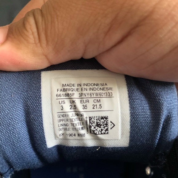 Kid’s Converse - Picture 10 of 10
